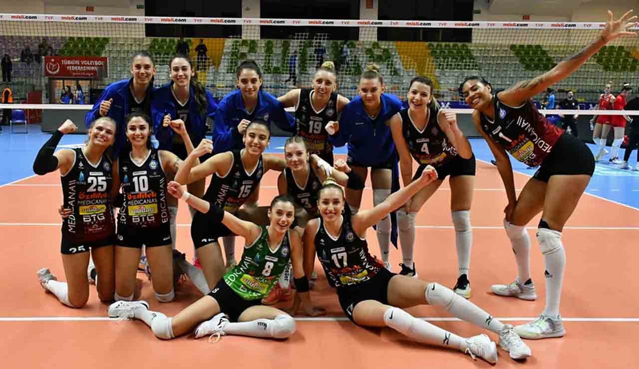 nilufer-voleybol.jpg
