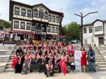 Büyükşehirle takvimin geriye aktığı unutulmaz bir geziye çıktılar