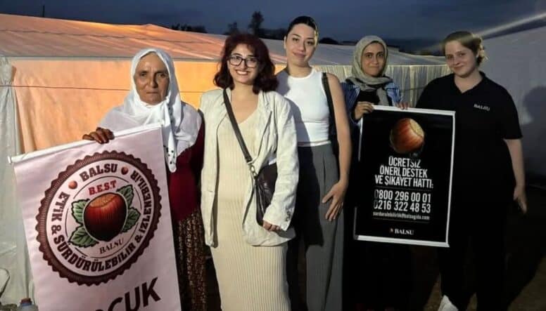 Çocukların eğitimi ve sağlığı için sahadaydılar