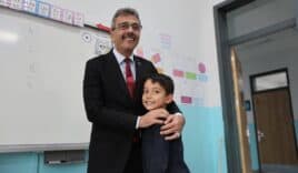 Seçim vaadini yerine getirdi: Oğuz ve arkadaşlarıyla buluşan başkandan mesaj