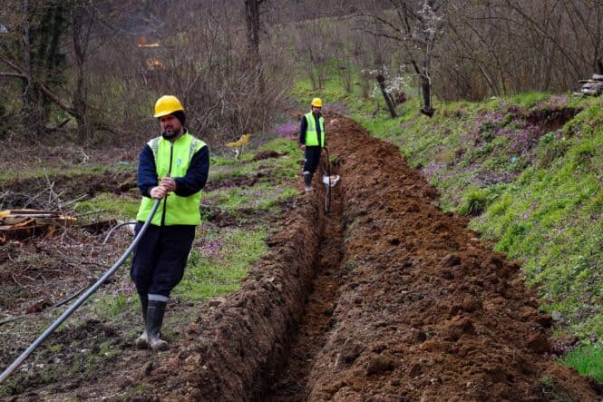 Hendek Karadere Mahallesi’nde 13 Kilometrelik Yeni İçme Suyu Hattı Uzun Vadeli Çözüm Sunuyor