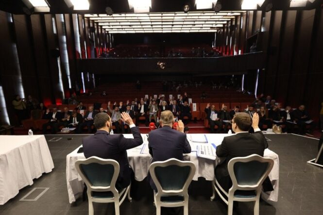 Adapazarı Belediyesi Meclisi Nisan Toplantısında Yeni Üyeler ve Projeler Açıklandı