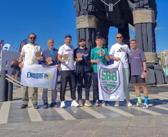 Sakarya Büyükşehir Belediyesi Atletleri Troya Maratonu’nda Kendi Yaş Gruplarında Başarı Gösterdi