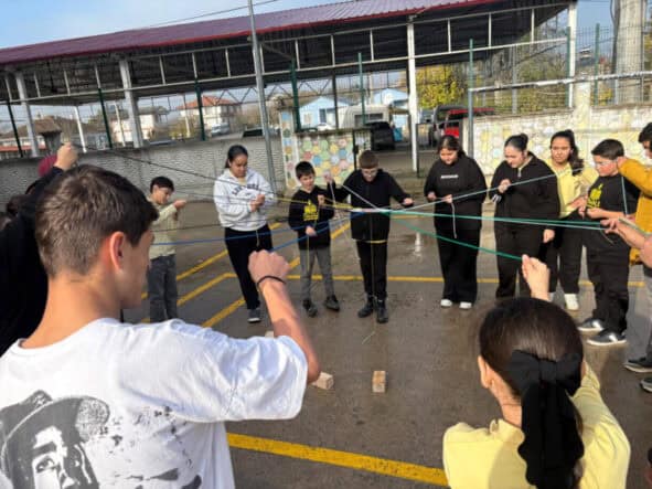Sakarya’da Çocuklar Geleneksel Oyunlarla Dijitalden Uzak Sosyal Yaşamı Deneyimliyor