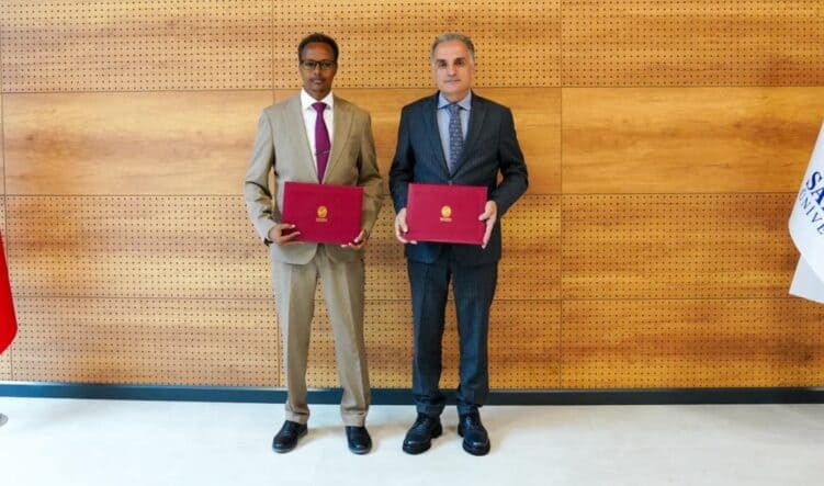 Sakarya Üniversitesinde Somali Zemzem Bilim ve Teknoloji Üniversitesi Heyeti ile Akademik İş Birliği Olanakları Görüşüldü